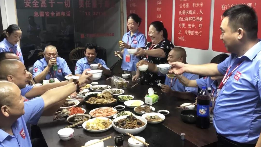 萬(wàn)順叫車(chē)-本地司機(jī)熟人熟路